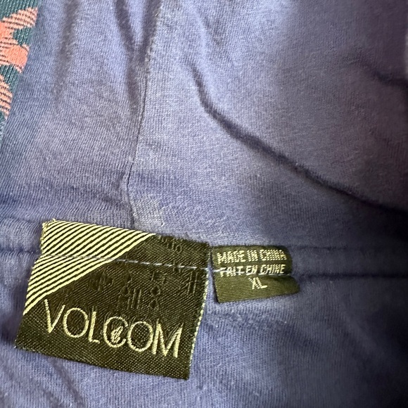 Volcom hooded sweater - Picture 6 of 9